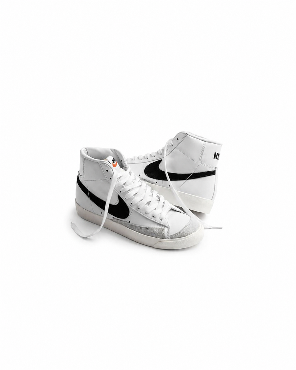 NIKE BLAZER
