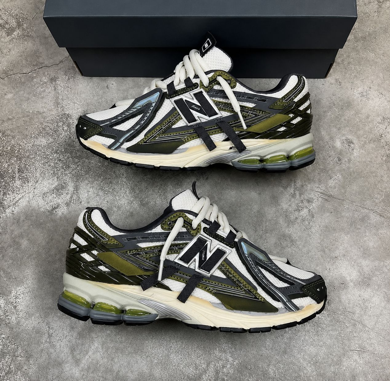 New Balance 1906